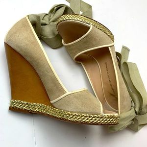 Giuseppe Zanotti Ivory/Gold Lace Up Wedge Sandal 6